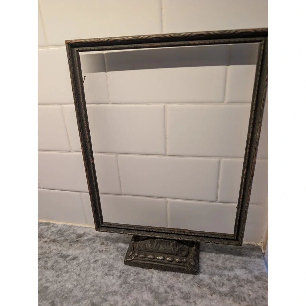 Vintage Wood Footed 8X10 Tabletop Picture Photo Frame